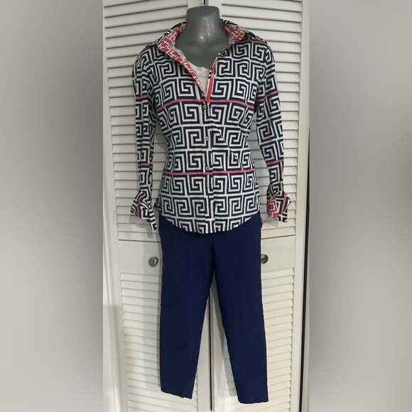 Tizzie long sleeve geometric button down top size small - Picture 3 of 16